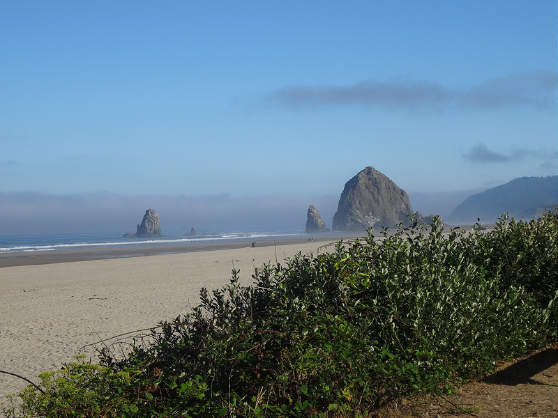 Cannon Beach - Haystack Rock