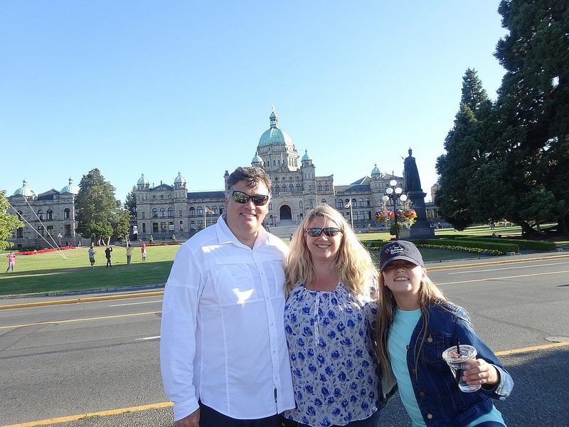 Victoria - LMM2 in front of Legislature
