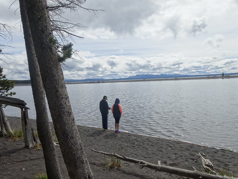 Yellowstone-Lake Shore