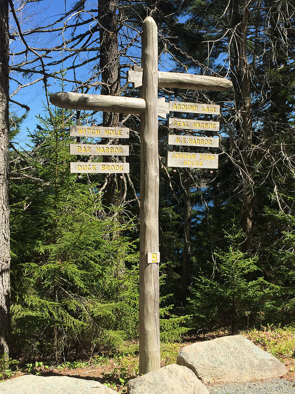 Acadia-Carriage Road Signs